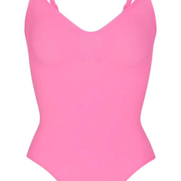 Limited Edition Skims Seamless Sculpt Thong Bodysuit - Sugar Pink - Picture 1 of 6